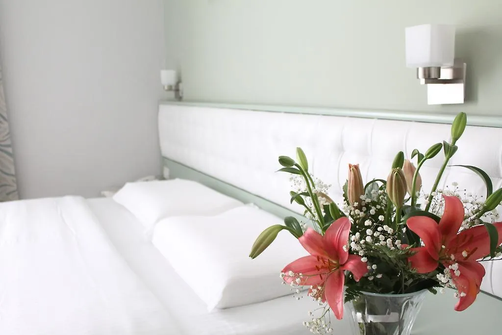 Hotel Vila Verde City Center Tirana