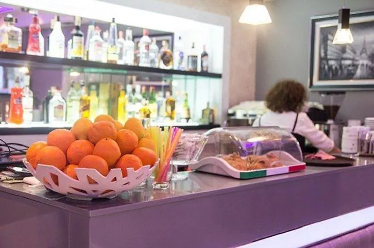 Hotel Vila Verde City Center Tirana 4*,  Albania